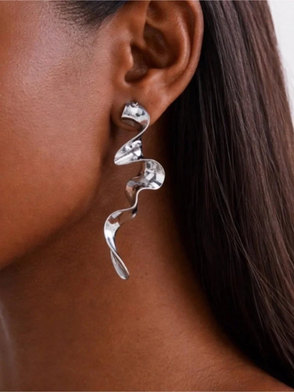 New! Silver Ribbon Earrings (1009) NWOT